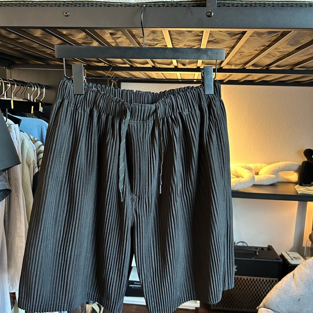 Issey miyake Black Pleated Shorts